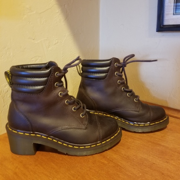 Dr. Martens Shoes - NWOT Dr Martens leather boots size 6
